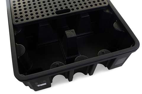 Qubb - Spillpallet for 4 drums - 485l - black - with grid - not for DE/AT  Qubb - Spillpallet for 4 drums - 485l - black - with grid - not for DE/AT