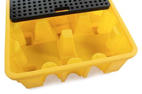 Qubb - Spillpallet for 4 drums - 485l - black - with grid - not for DE/AT  Qubb - Spillpallet for 4 drums - 485l - black - with grid - not for DE/AT
